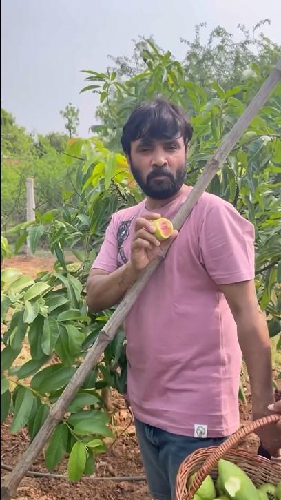 lyrist-snehan-kannika-photos